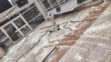 إصابة 8 وتضرر المطار وتعثر رحلات خلال عاصفة رعدية تضرب عدن